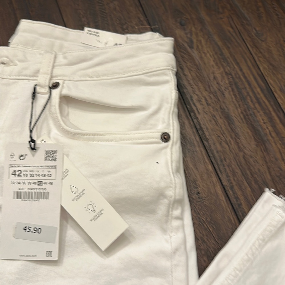 Zara jeans. White Size 10